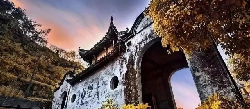 中央13部委：建設(shè)用地可配套5% 四荒地成康養(yǎng)、鄉(xiāng)村旅游首選